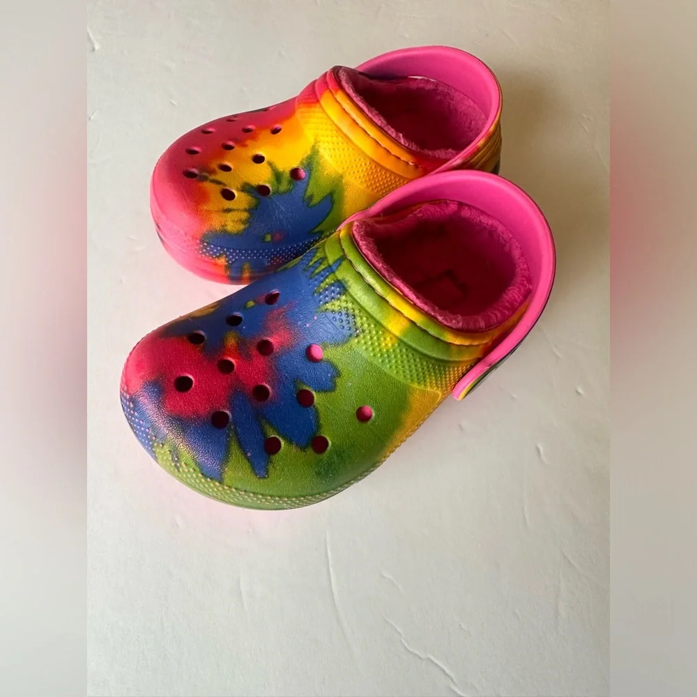 CROCS Kids Tie-Dye Multi-Color Fuzzy Lined Clogs - Pink, Blue, Yellow, Green